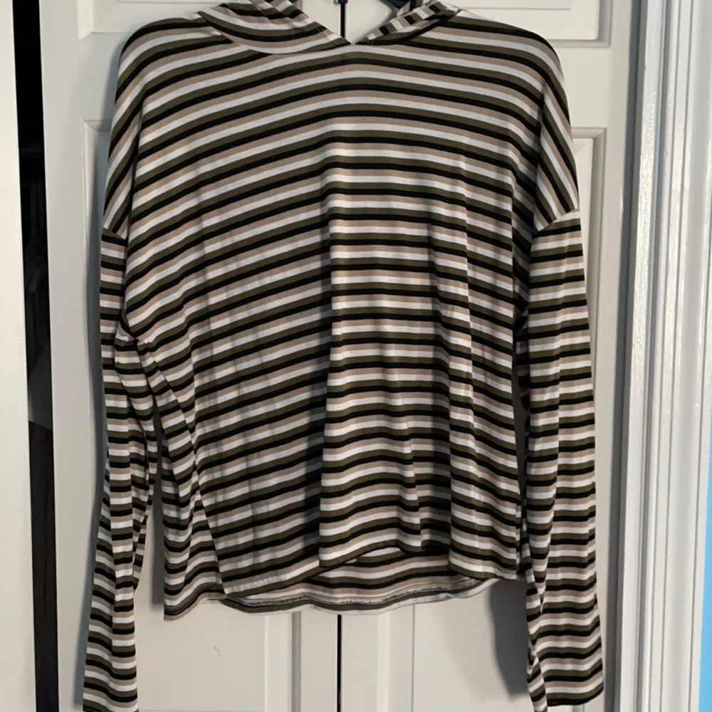 Women’s hoodie/blouse